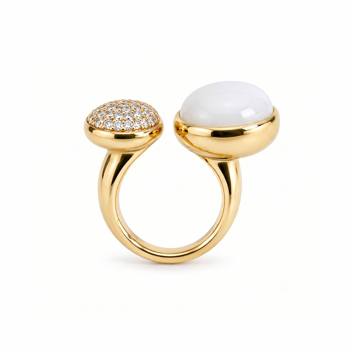 Anillo Ritratto bilogy con ágata blanca y pavé de diamantes en plata 925 bañada en oro de 18K – Les Lulú